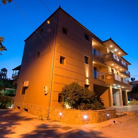 Lotos Appartement Potos